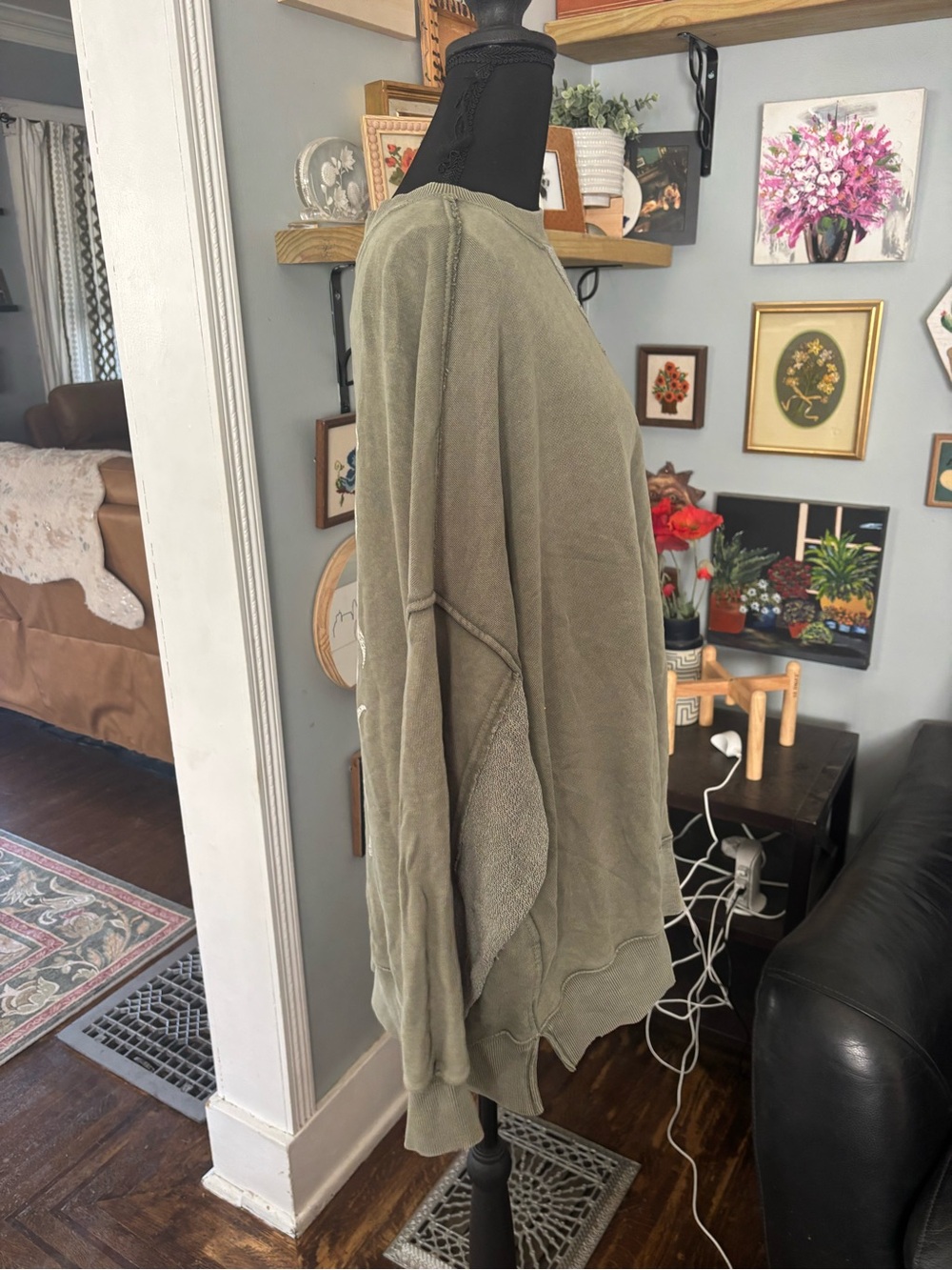 Aerie Halloween big chill crew sweatshirt oversized "If you got it haunt it" L - Picture 7 of 8